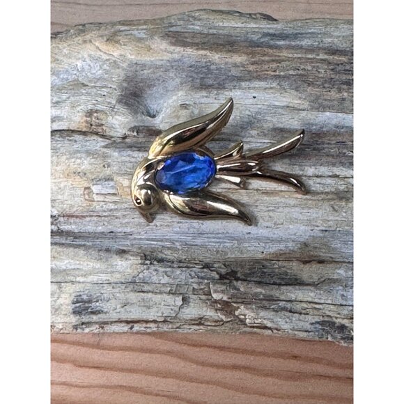 Coro Bird Brooch Gold-Tone Blue Glass Stone Mid-Century Jewelry Retro Pin - Picture 8 of 8